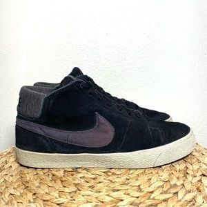 Nike blazer black grey
